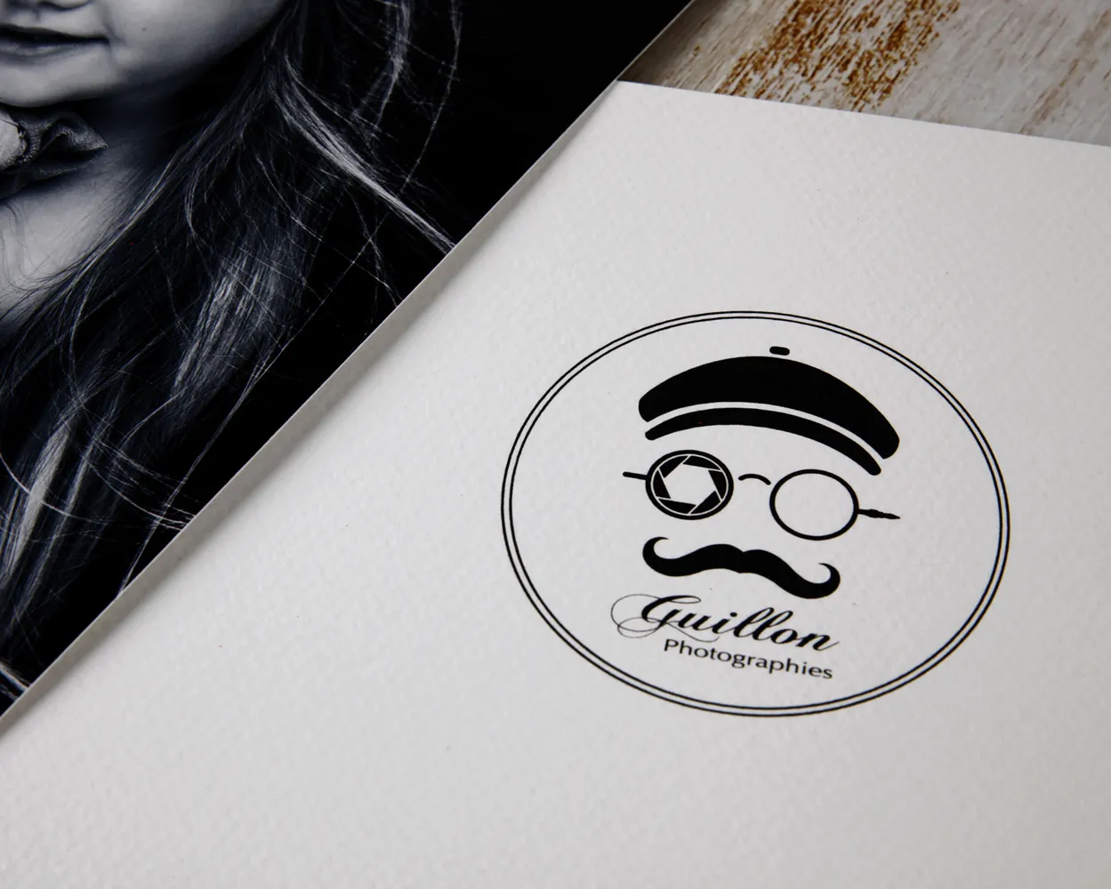 Tarjetón + Trasera cartón + Logo