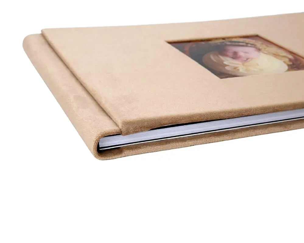 Álbum com janela de metacrilato
